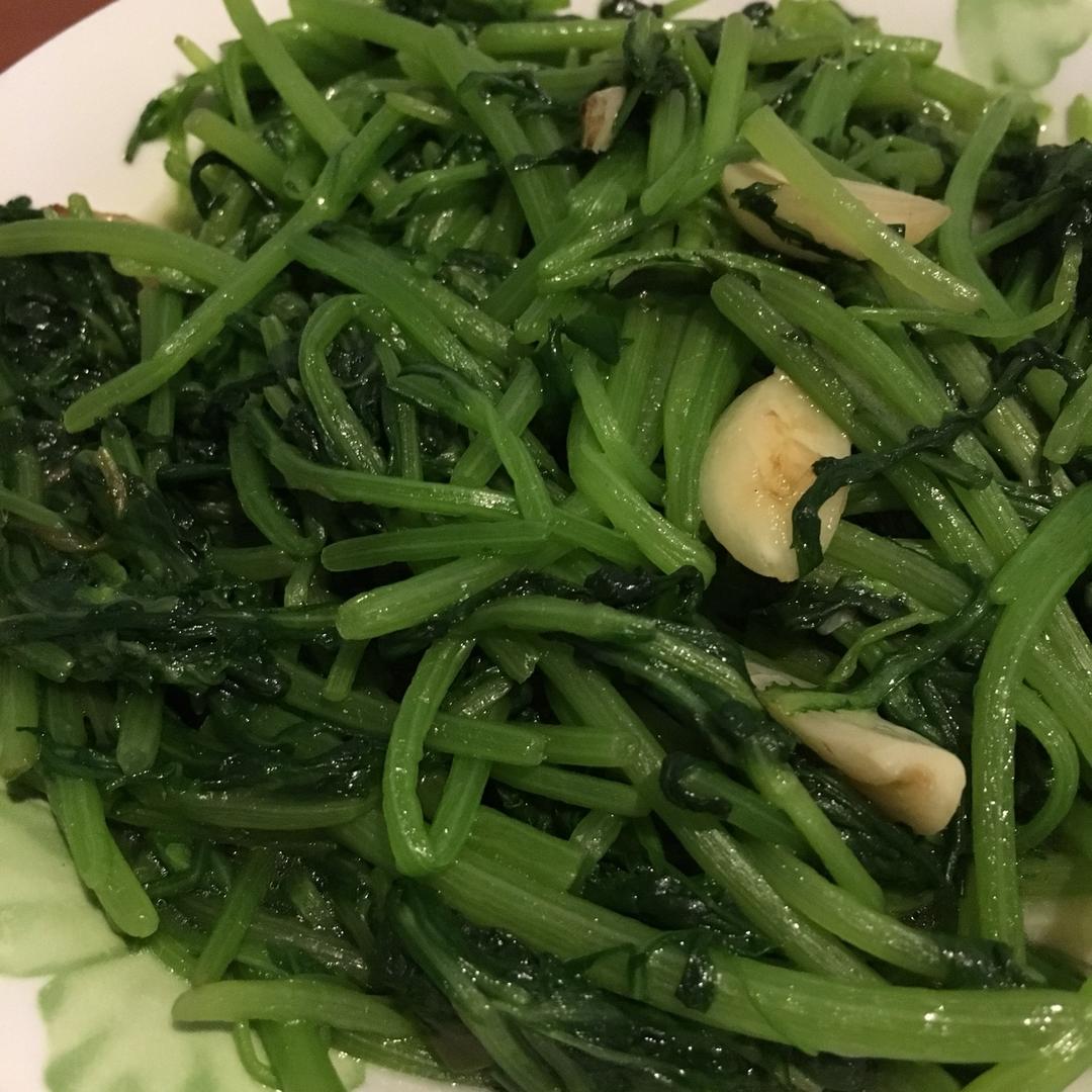 清炒茼蒿