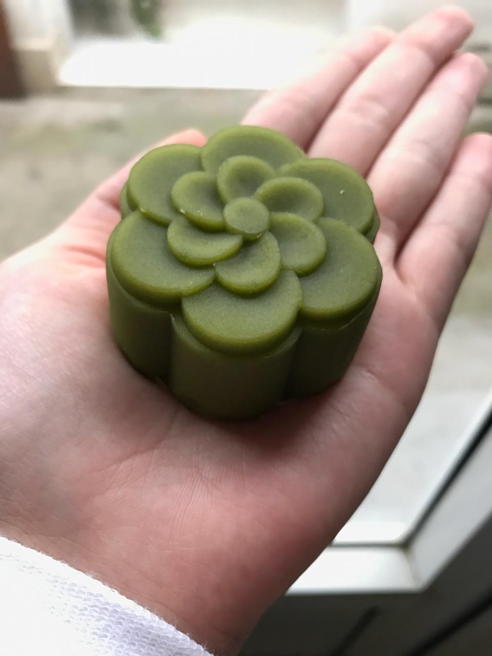 和风美人－广式抹茶红豆月饼