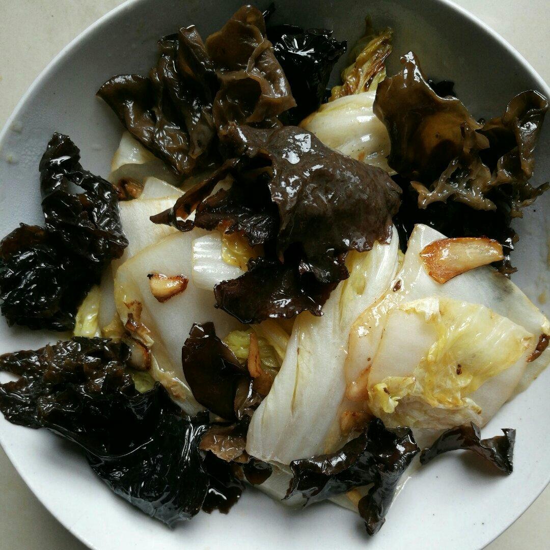 白菜炒木耳