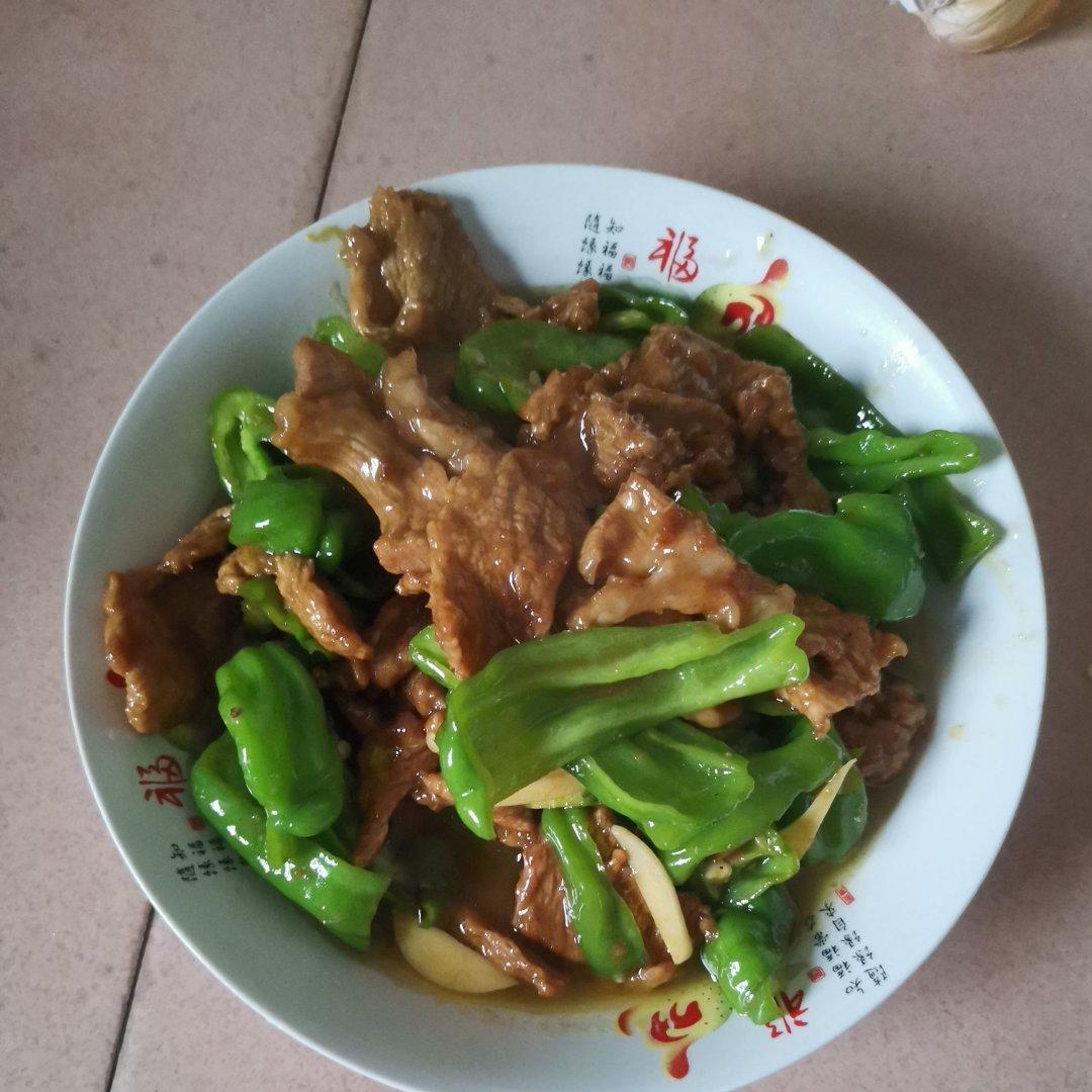 下饭神器👉青椒炒肉