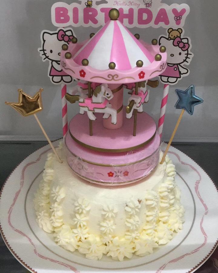 和宝贝一起动手做简简单单的水果蛋糕吧～有颜～有味～超快手