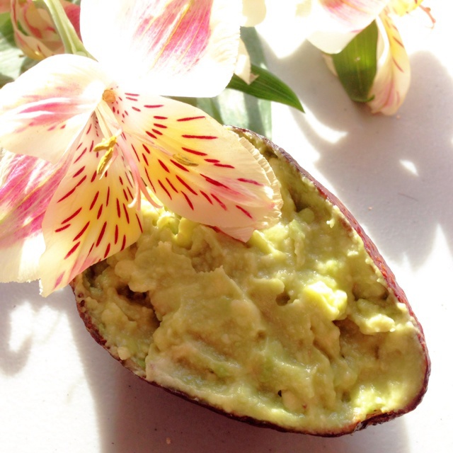 白糖拌牛油果（牛油果冰淇淋）