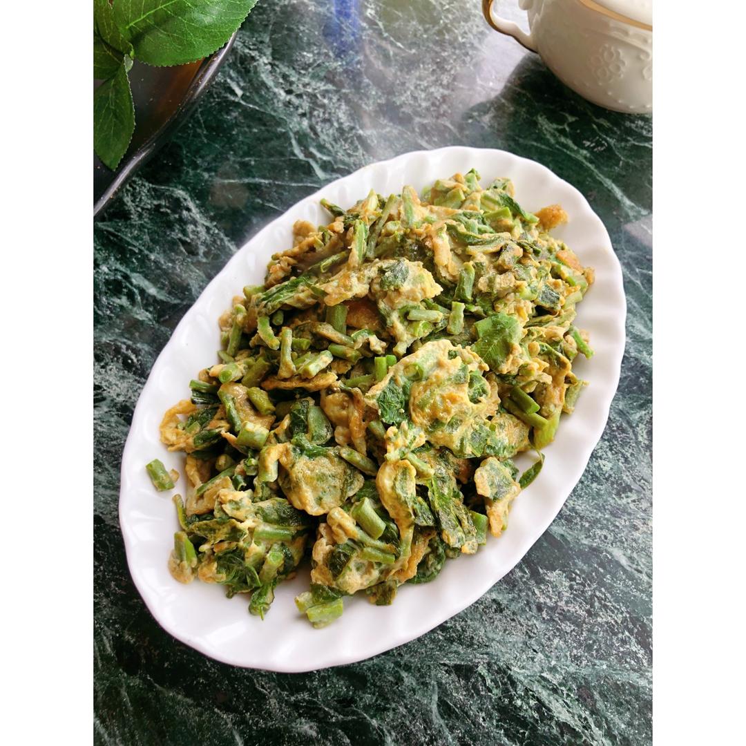 香椿芽炒鸡蛋