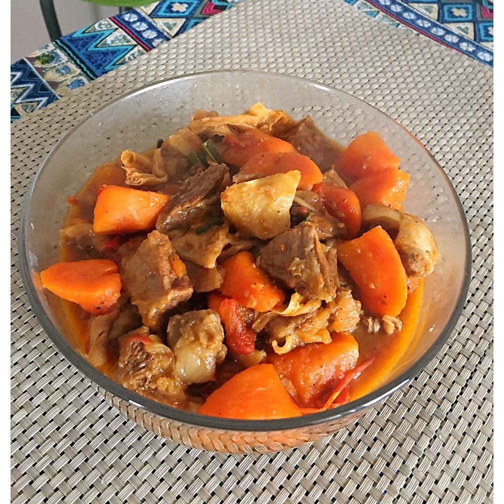 胡萝卜土豆烧牛腩