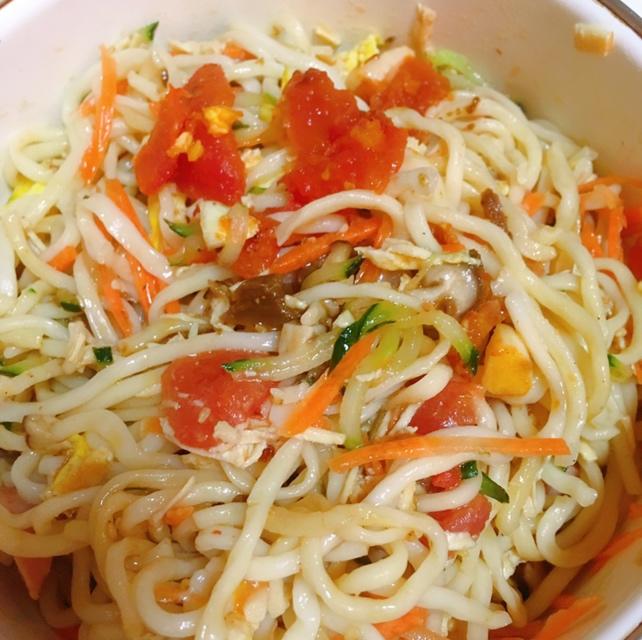 番茄家族🍅五彩鸡丝凉面