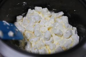 超简单电饭锅版牛扎糖的做法 步骤4