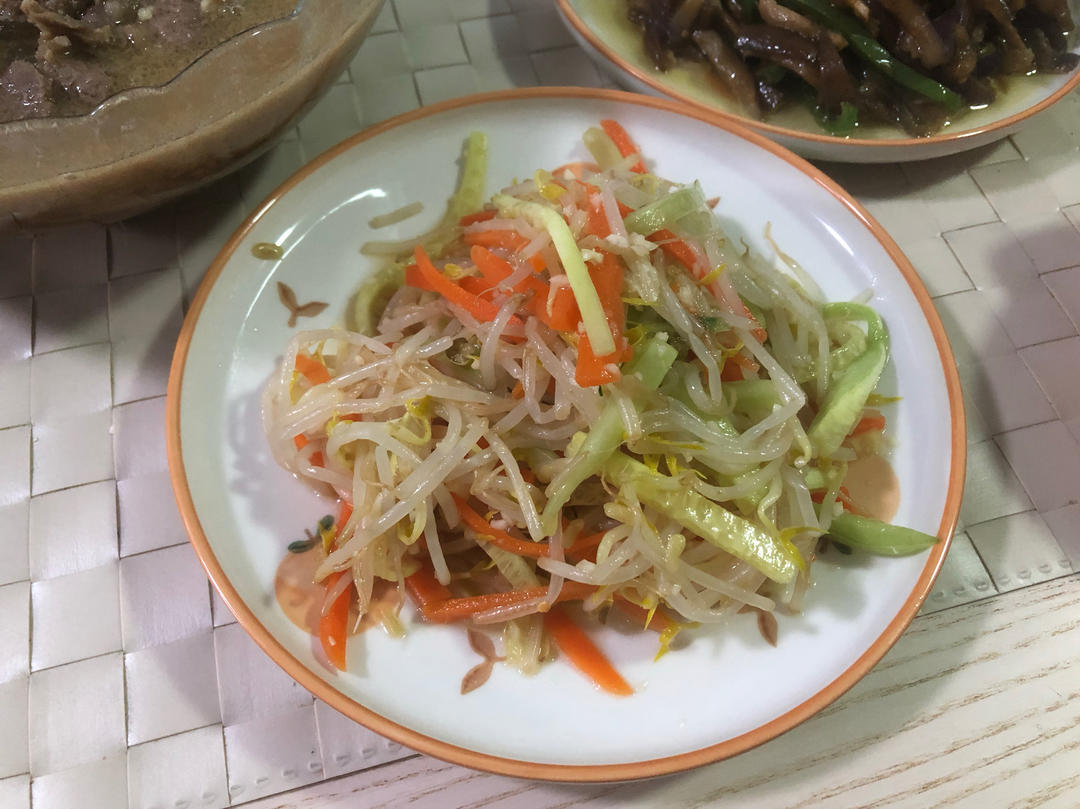 凉拌豆芽