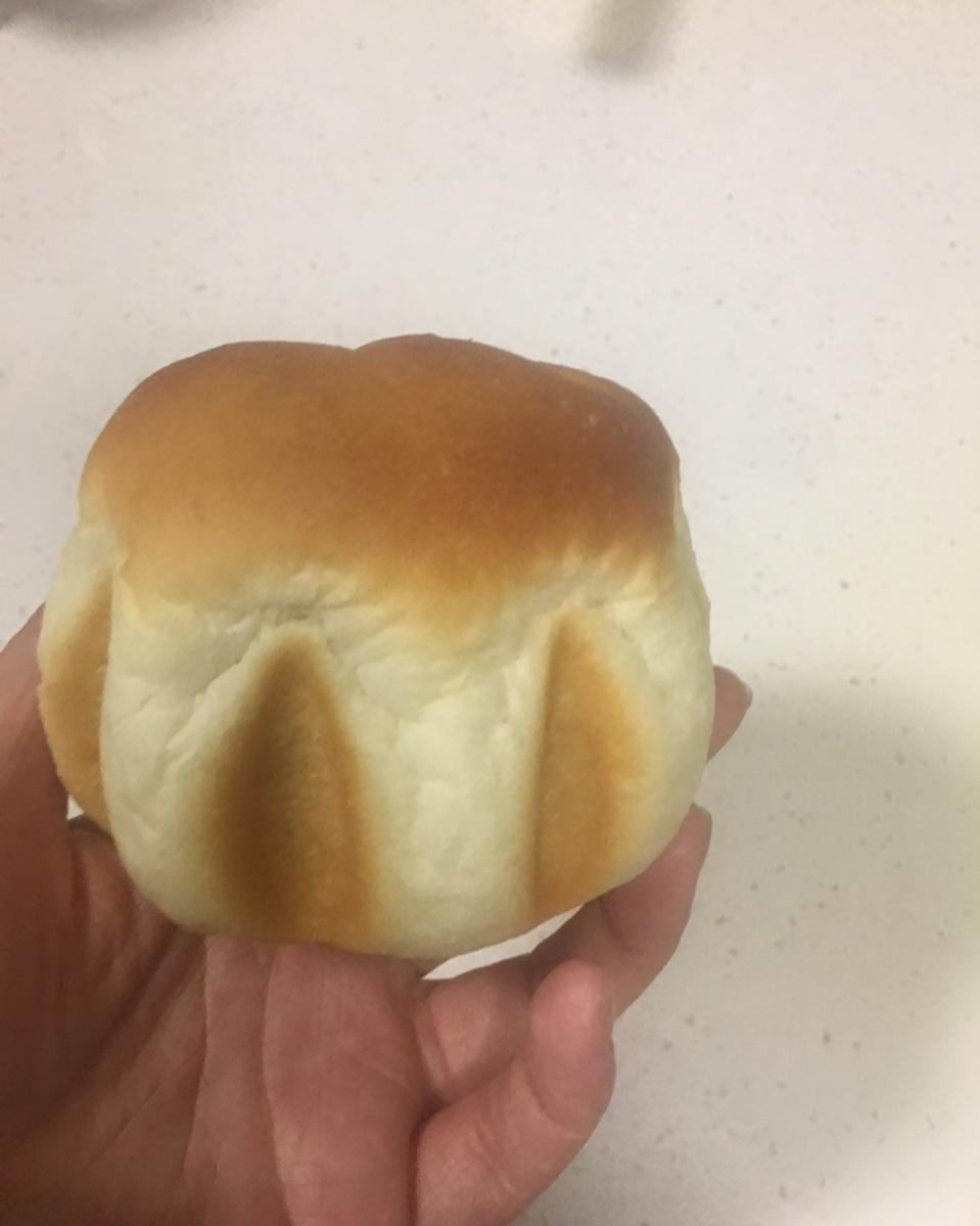 好吃到出炉就被抢光的墨西哥红豆面包