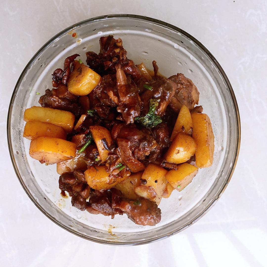 土豆烧排骨