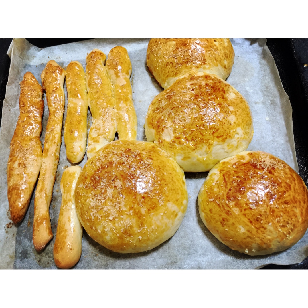 糖霜牛奶面包棒