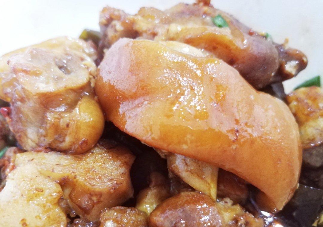 美味的家常菜：红烧猪蹄