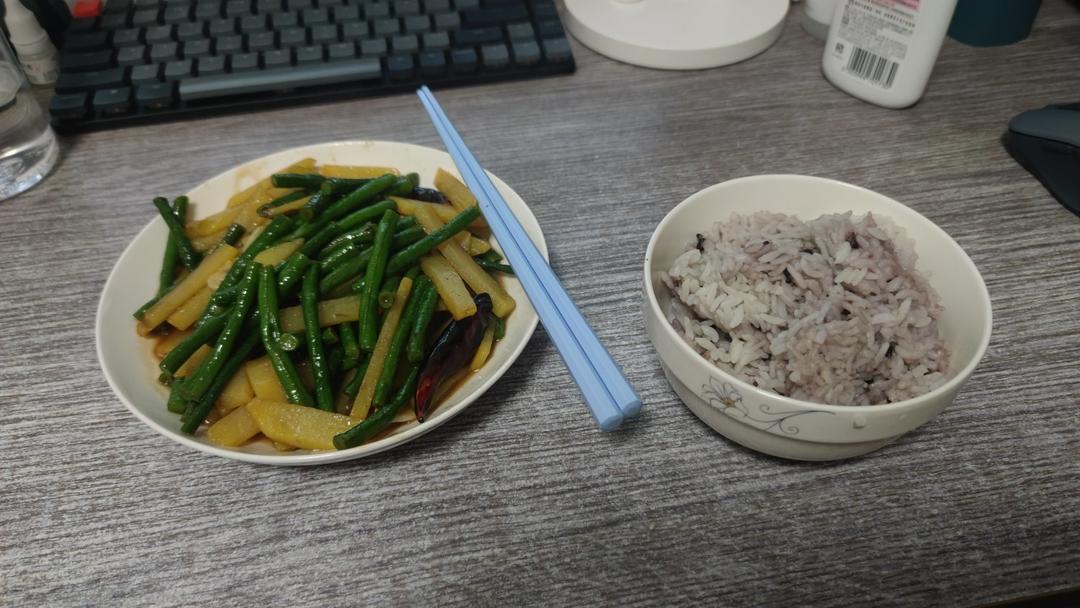 土豆烧刀豆