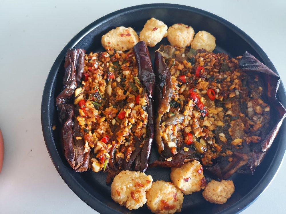 烤茄子-烧烤店最赚钱的就是它了，偷学秘方自己在家就能轻松做，价格还便宜一大半！