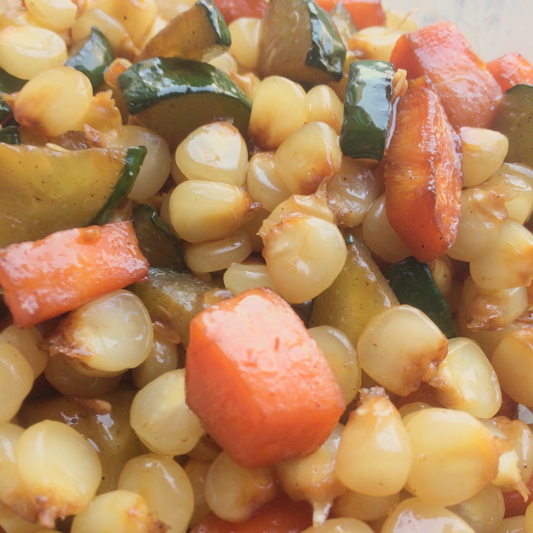 胡萝卜玉米炒黄瓜