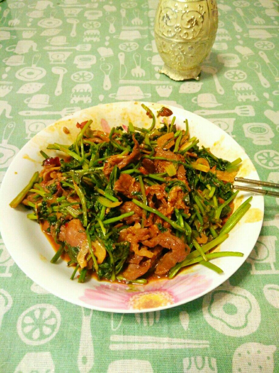 香菜炒麻辣羊肉