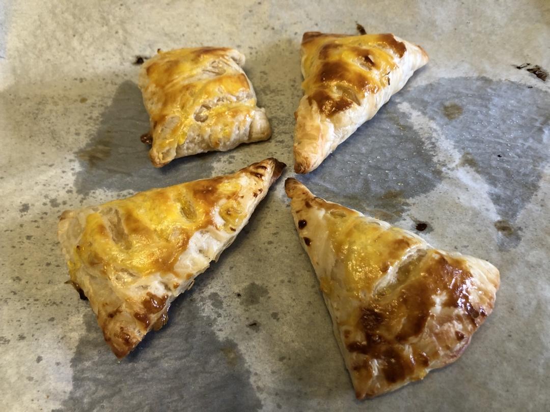 不用开酥，不用揉面，也能做香甜酥脆的苹果派