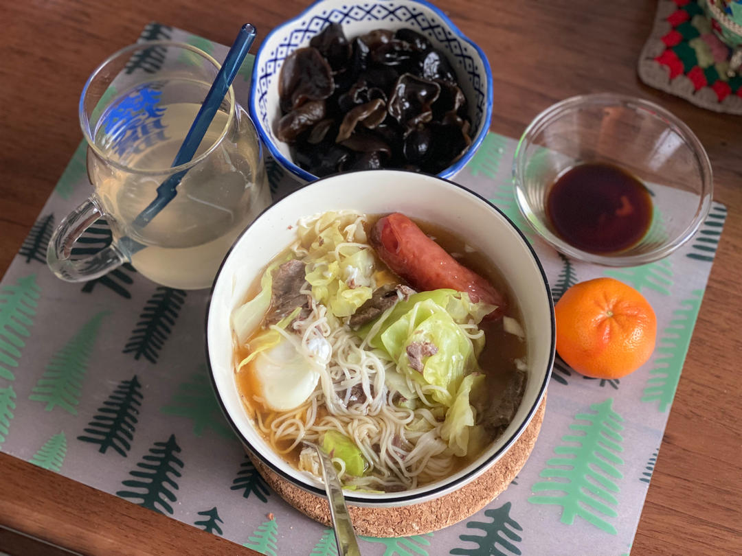 木耳蘸辣根儿（芥末）
