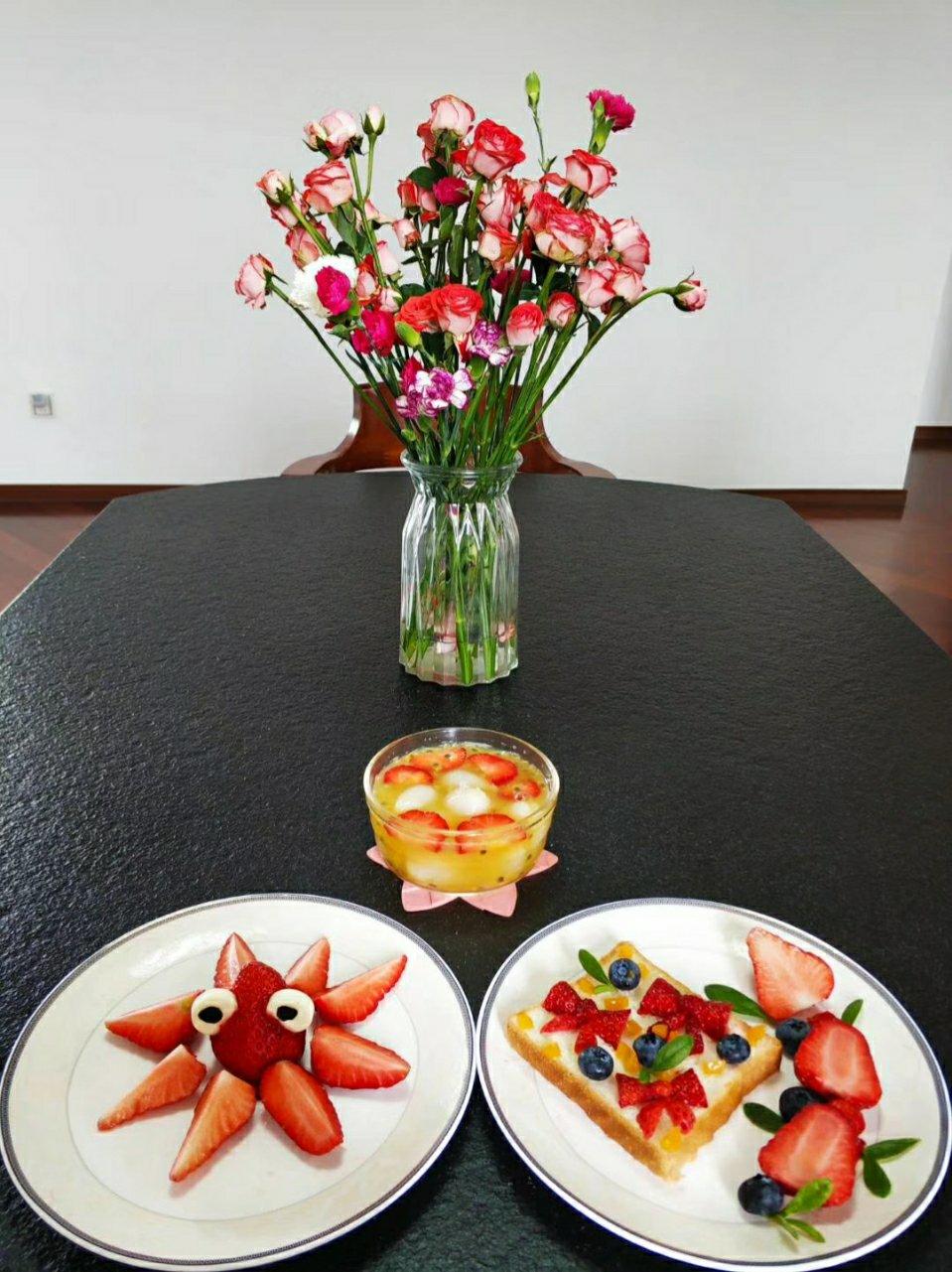 草莓饭团
