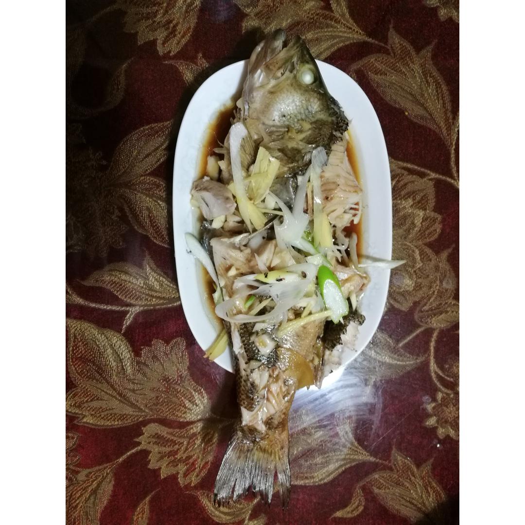 清蒸鲈鱼