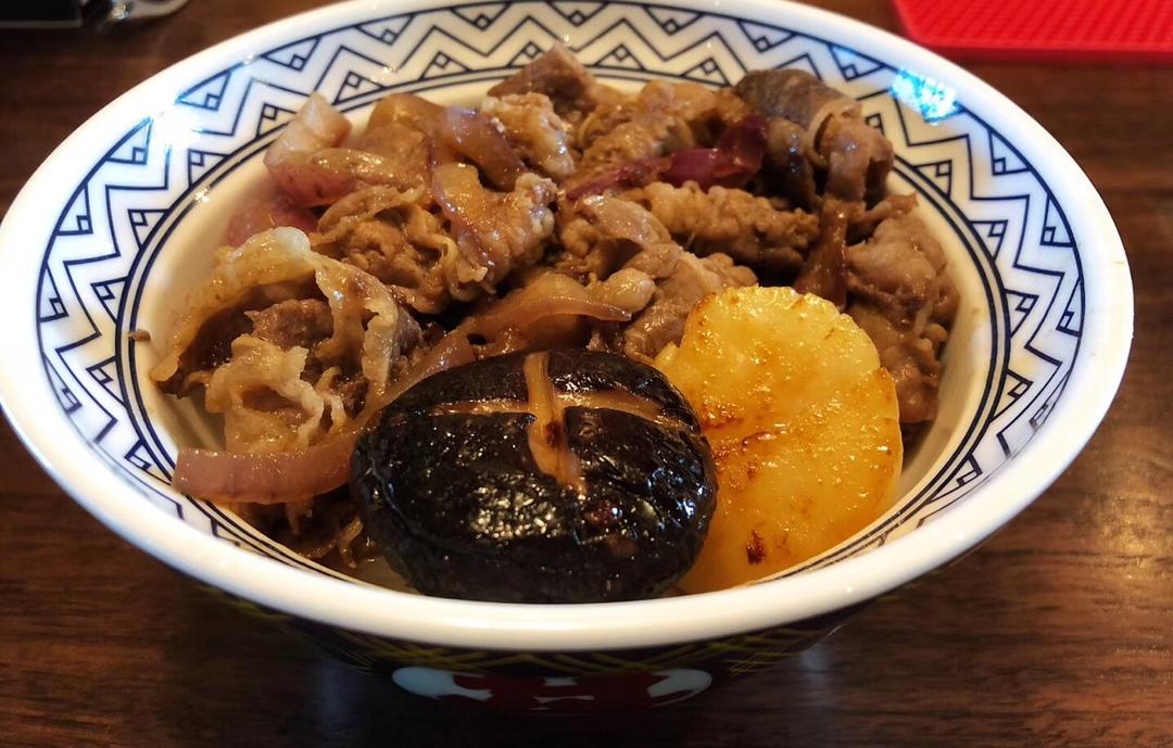 日式牛丼饭