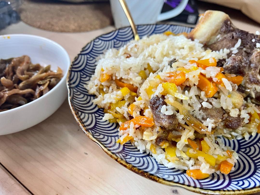 我大新疆的羊肉抓饭