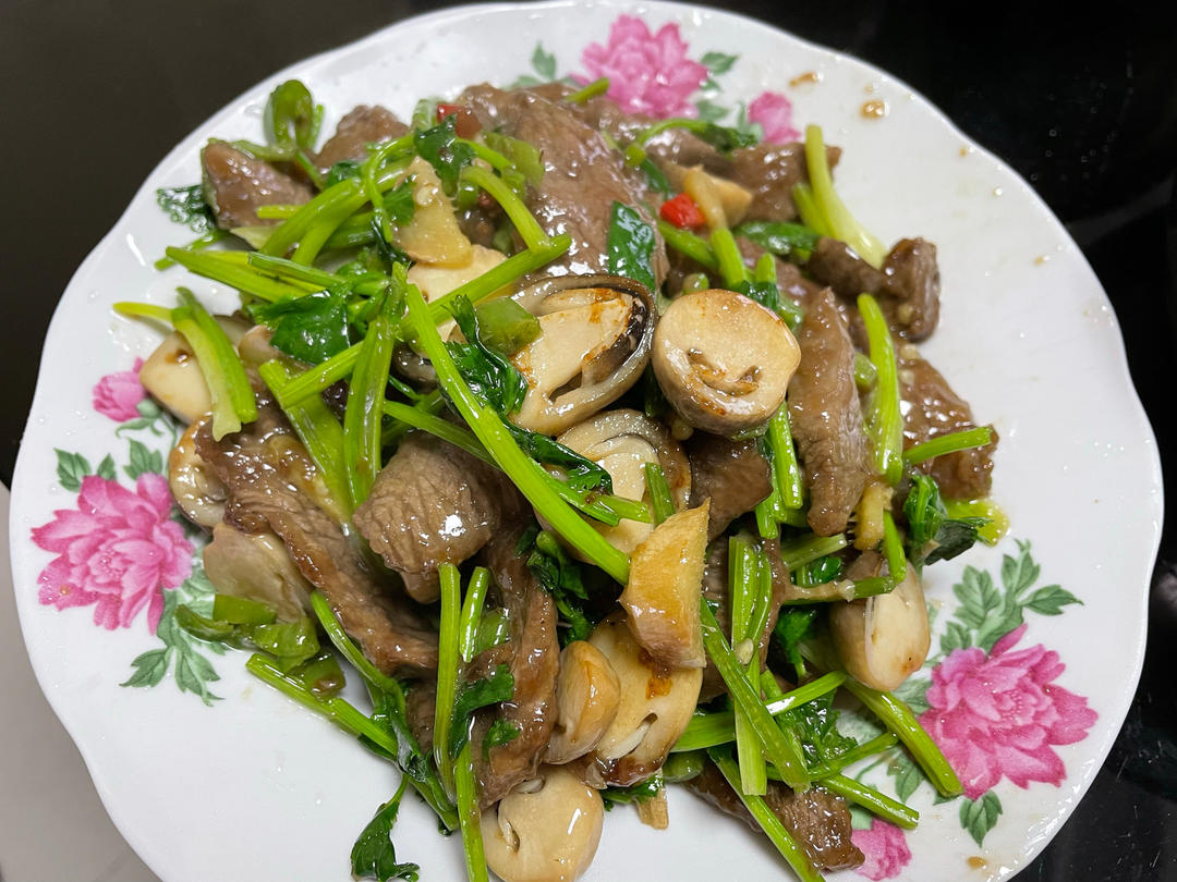 草菇牛肉（米饭杀手系列九）
