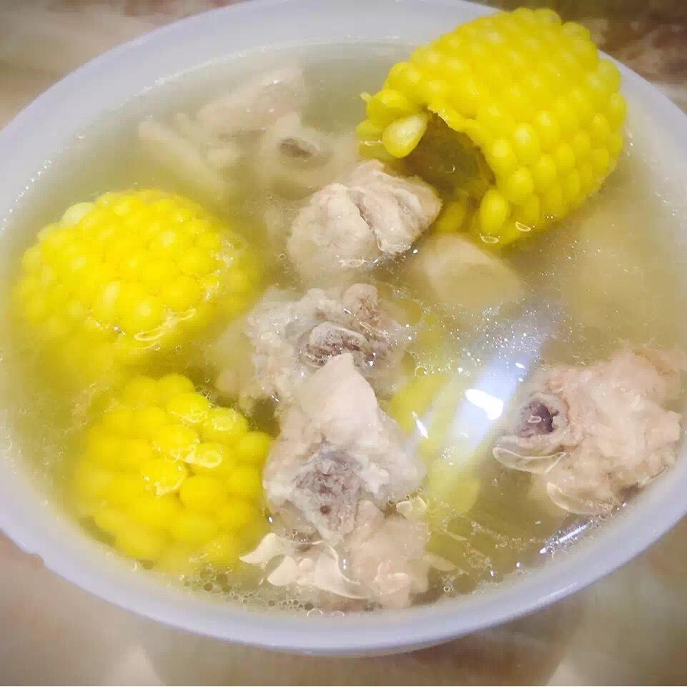 排骨玉米汤
