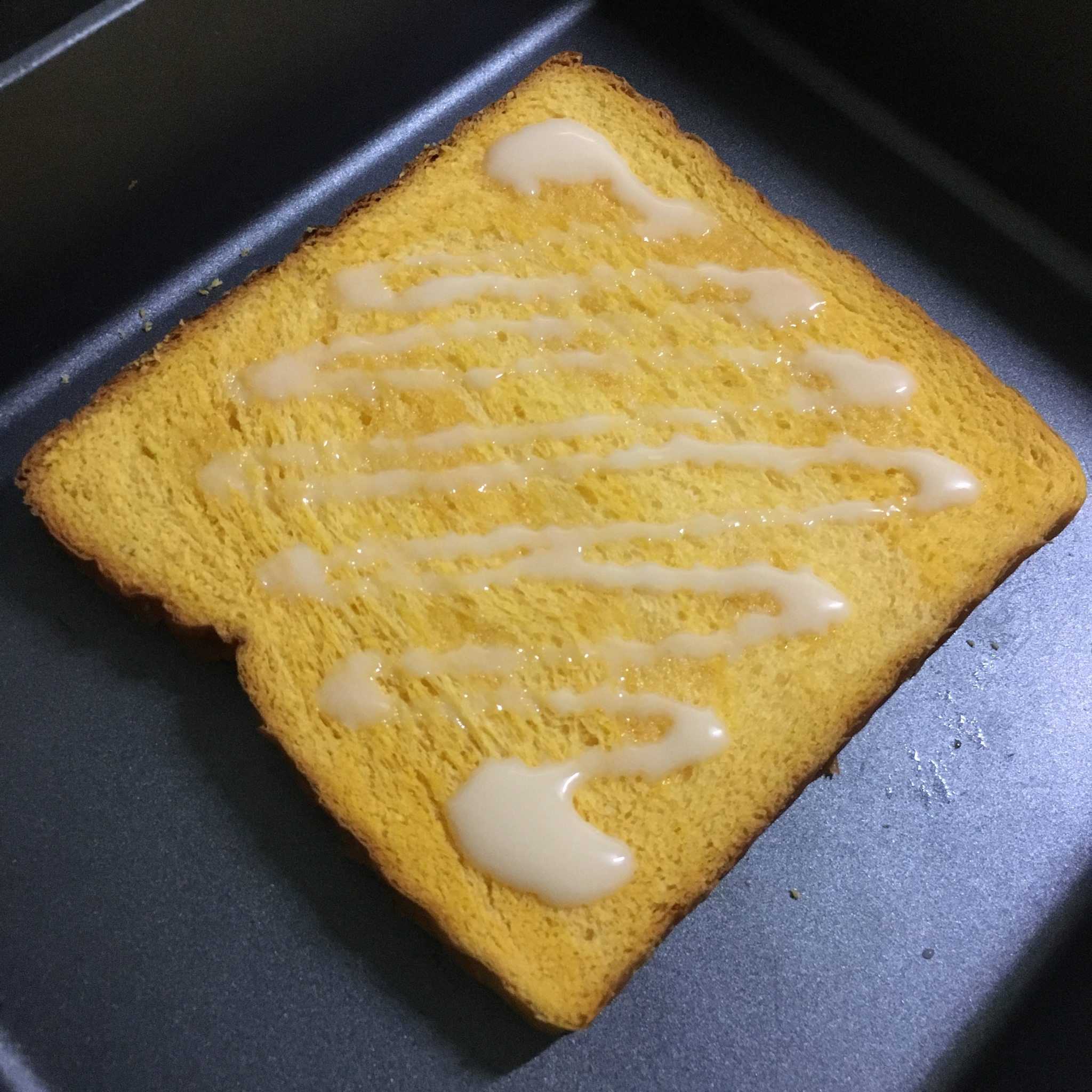炼乳烤吐司