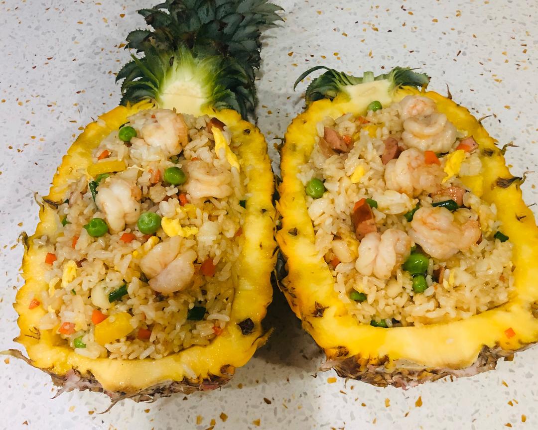 鲜虾菠萝炒饭
