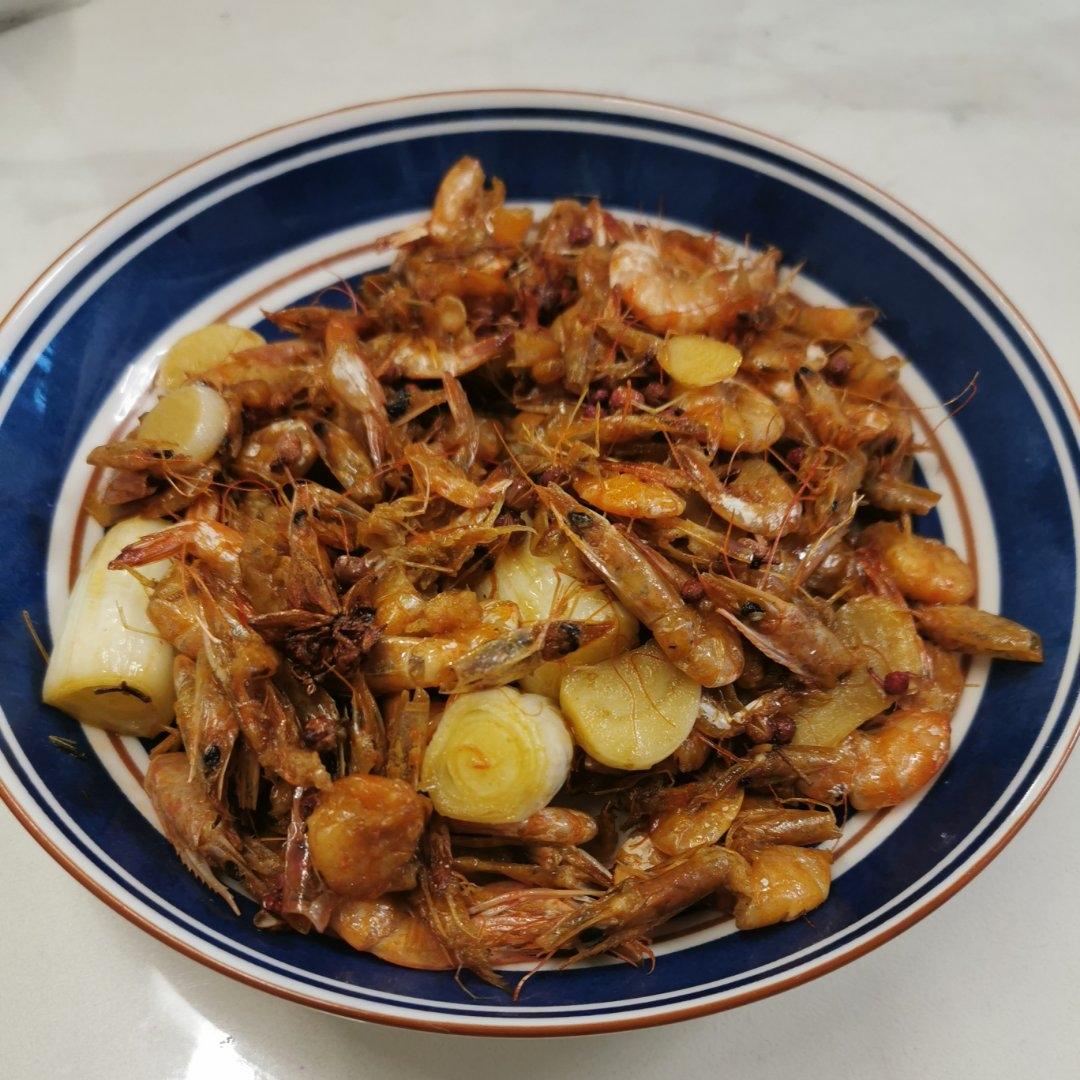 爆炒小河虾
