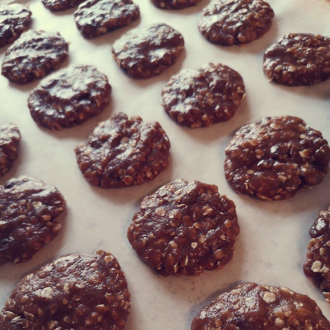 燕麦葡萄干饼干