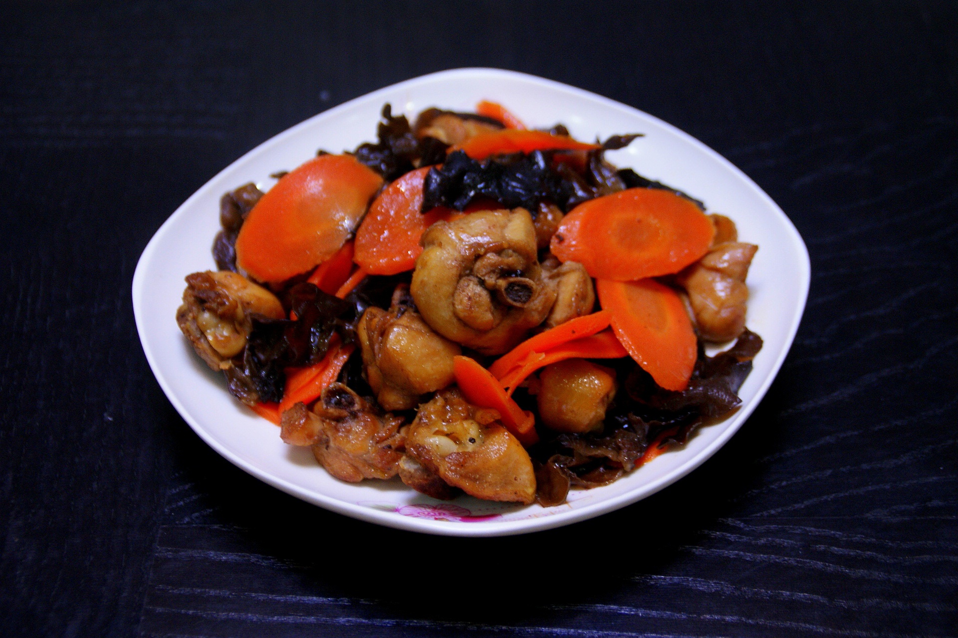 鸡腿烧木耳