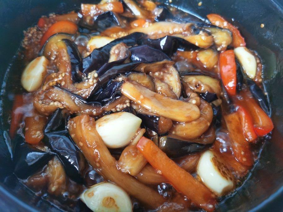 广式大排档-啫啫鸡煲&啫啫排骨煲&茄瓜煲