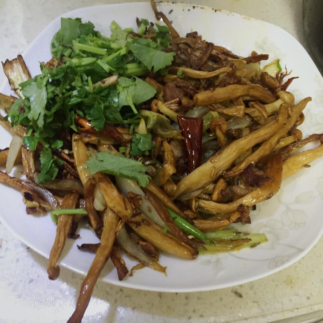 干煸茶树菇