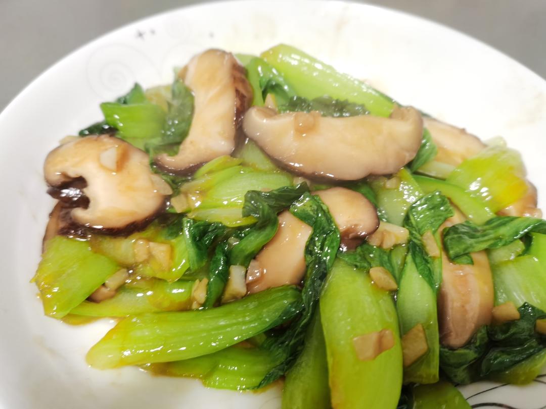 上海青炒香菇