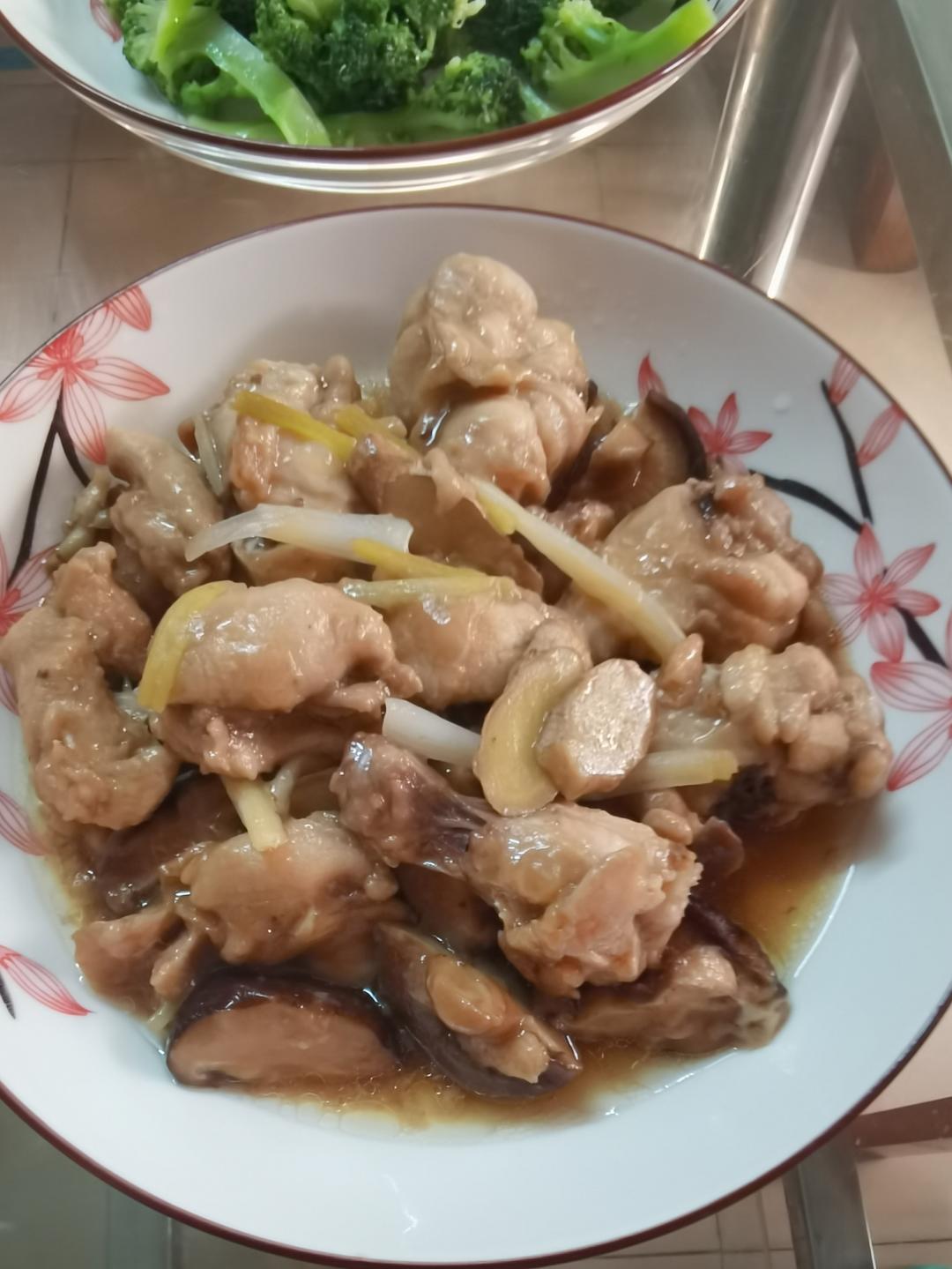 香菇蒸鸡腿