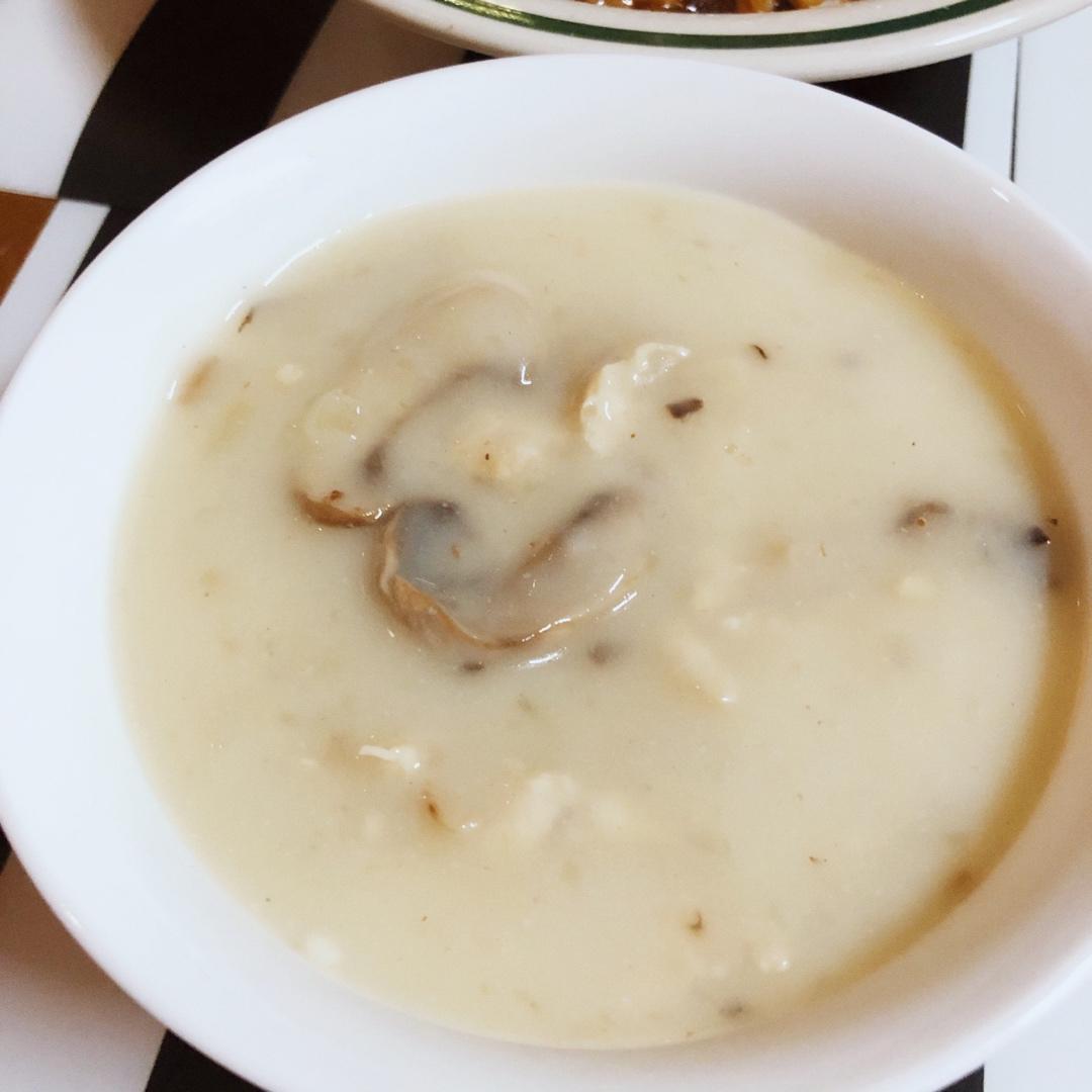 geyinl做的超惊艳奶油蘑菇汤牛奶版本