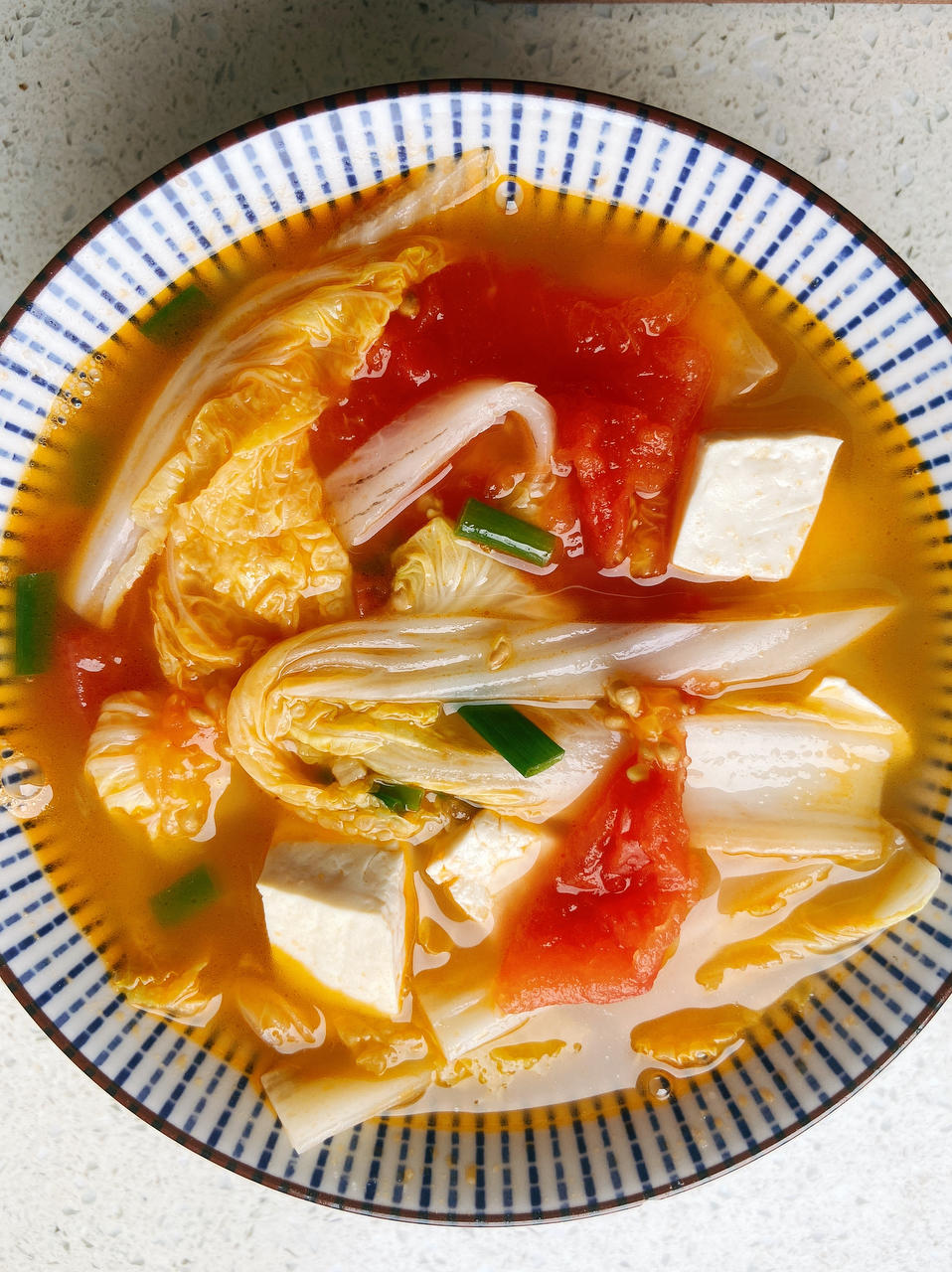 番茄娃娃菜豆腐汤