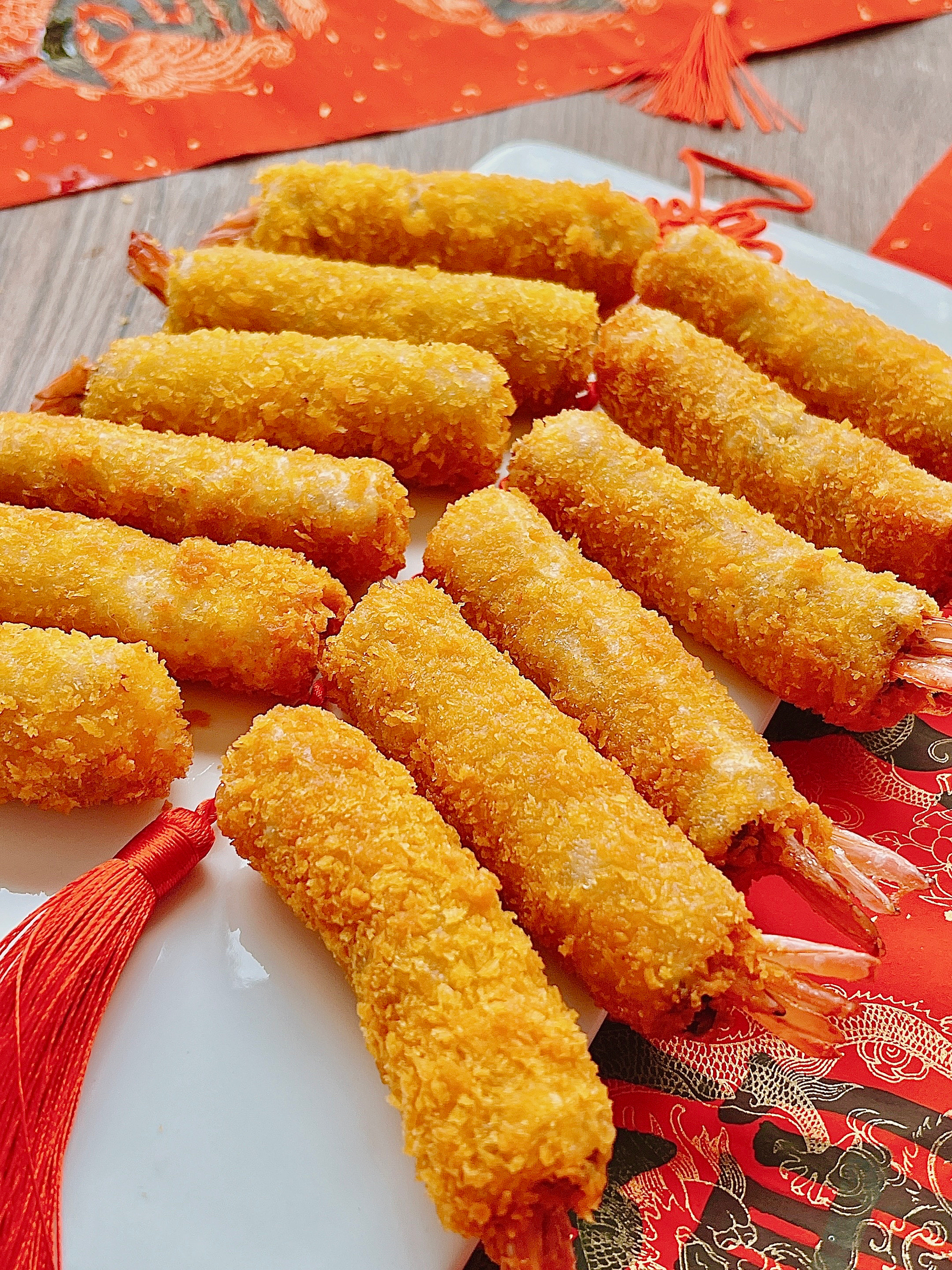红红火火｜年夜饭之大虾鲜肉炸春卷😍的做法 步骤1