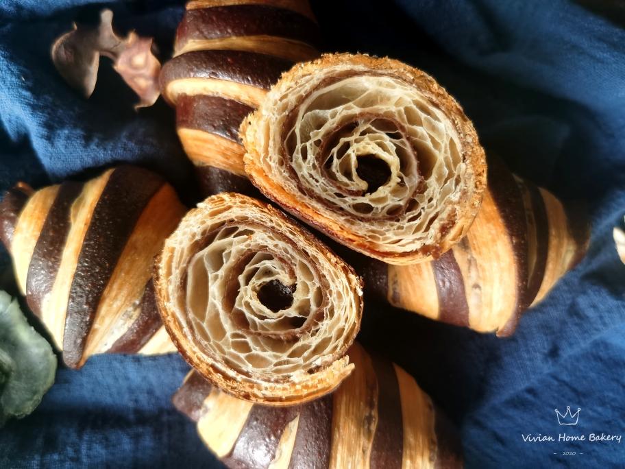 手工开酥天然酵母巧克力双色可颂（练习记录）的做法