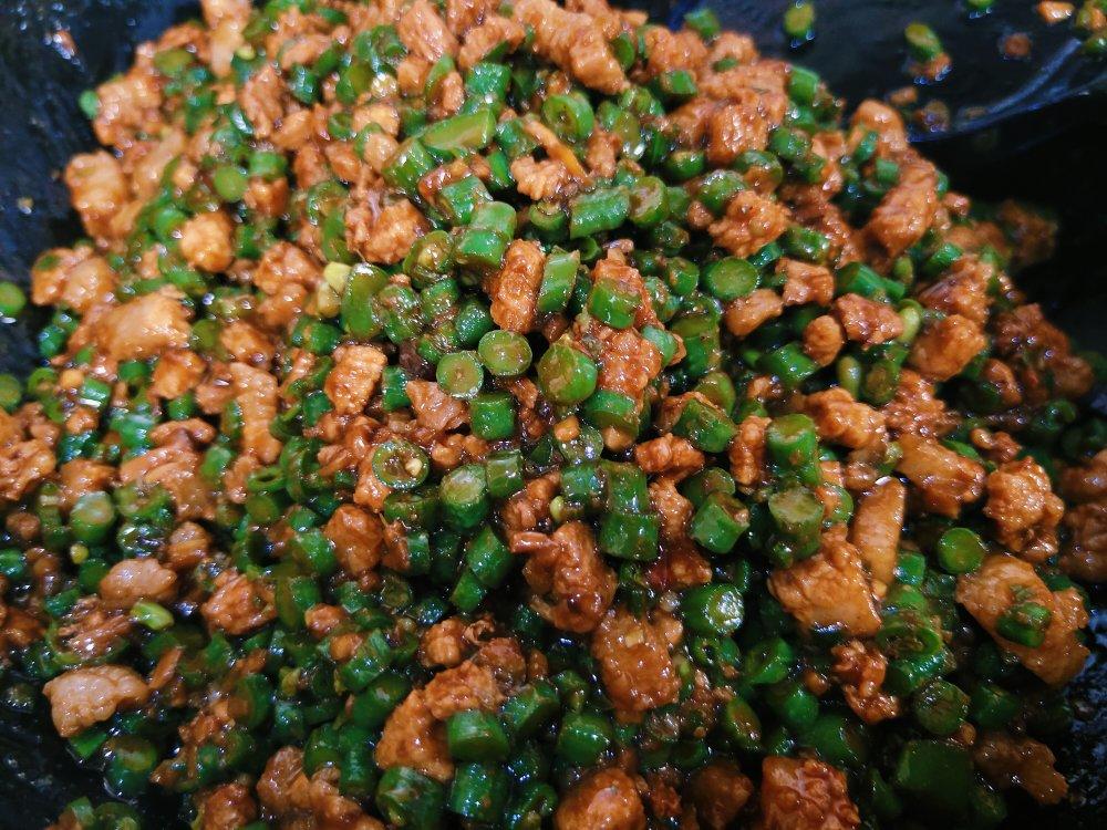 简易版豆角酱肉包