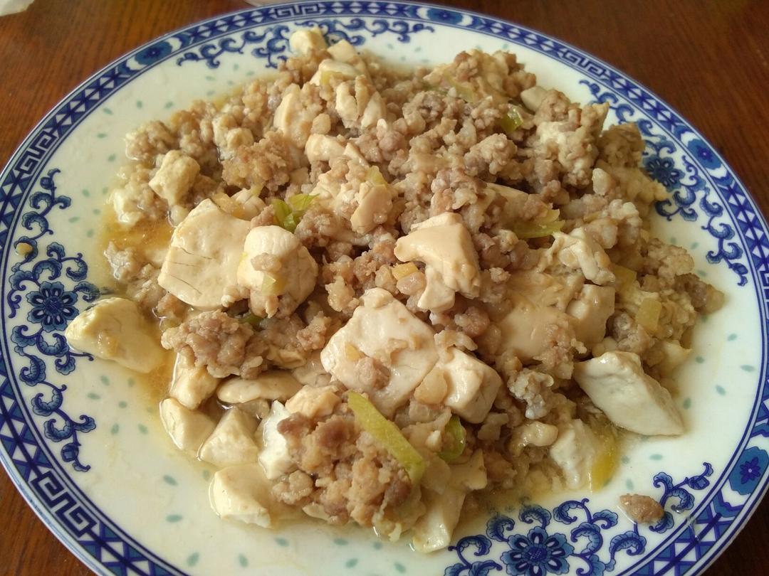 家常红烧肉末豆腐
