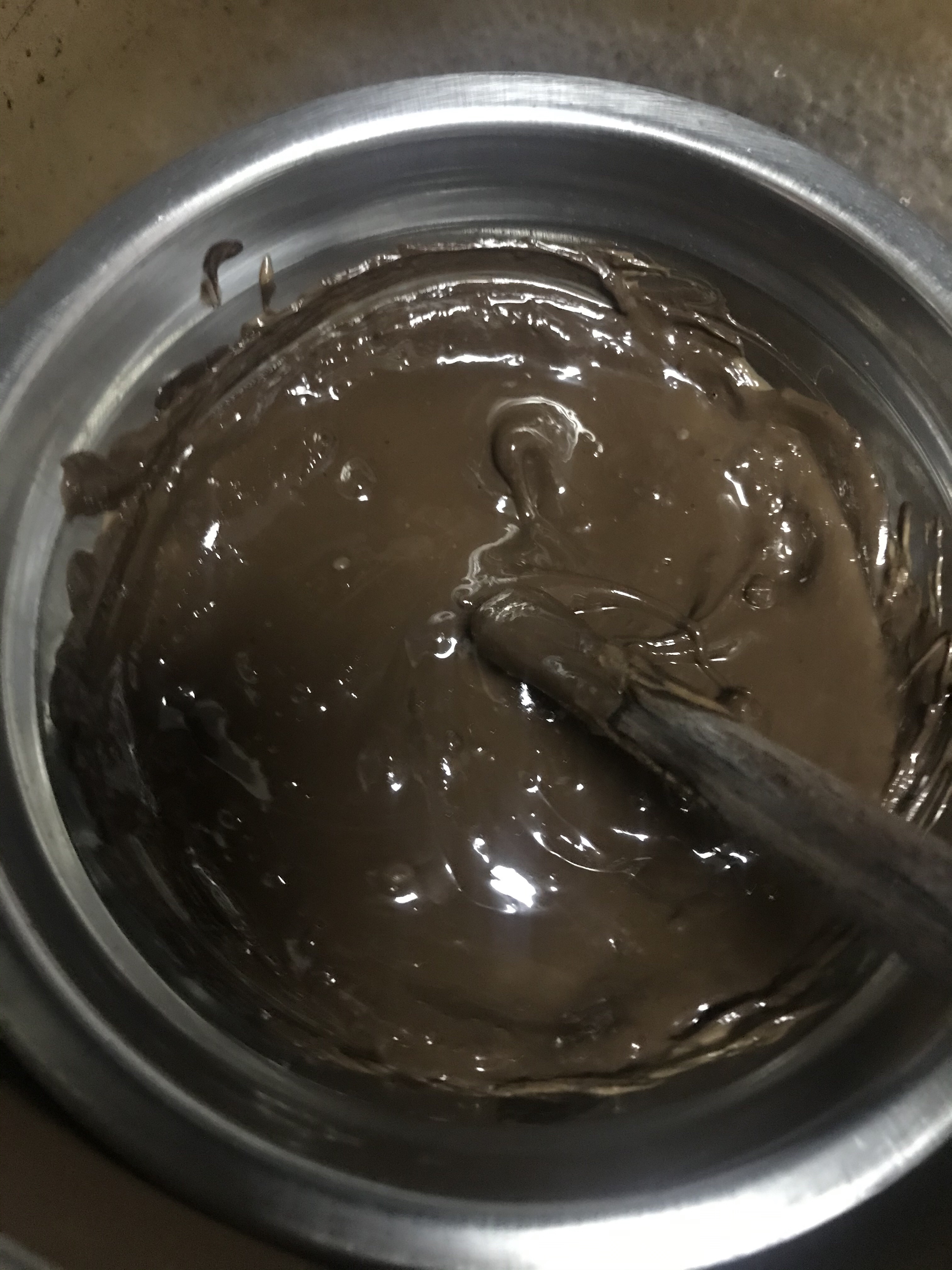 巨简单的巧克力棒棒糖的做法 步骤2