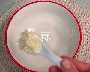 一次就上瘾的酸汤水饺的做法 步骤1