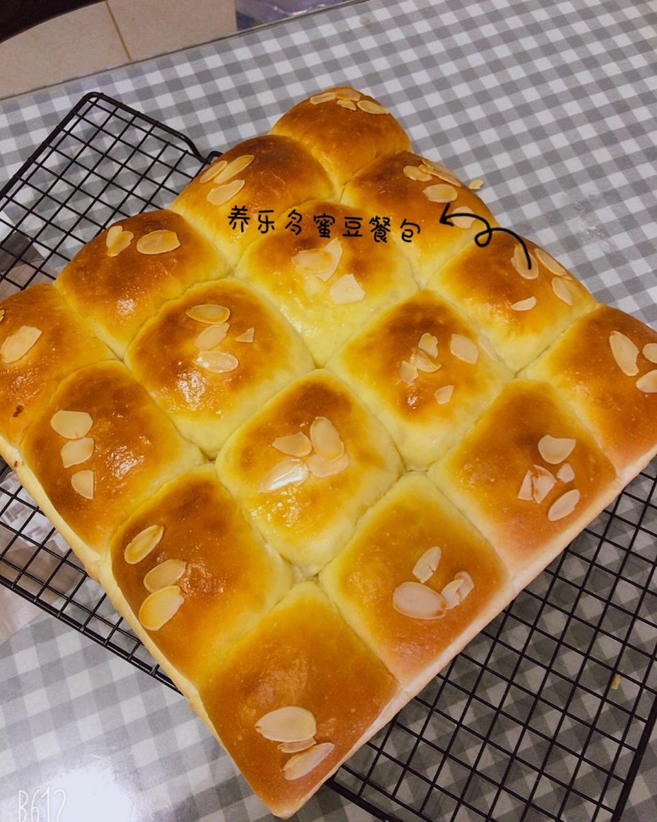 养乐多奶油小面包