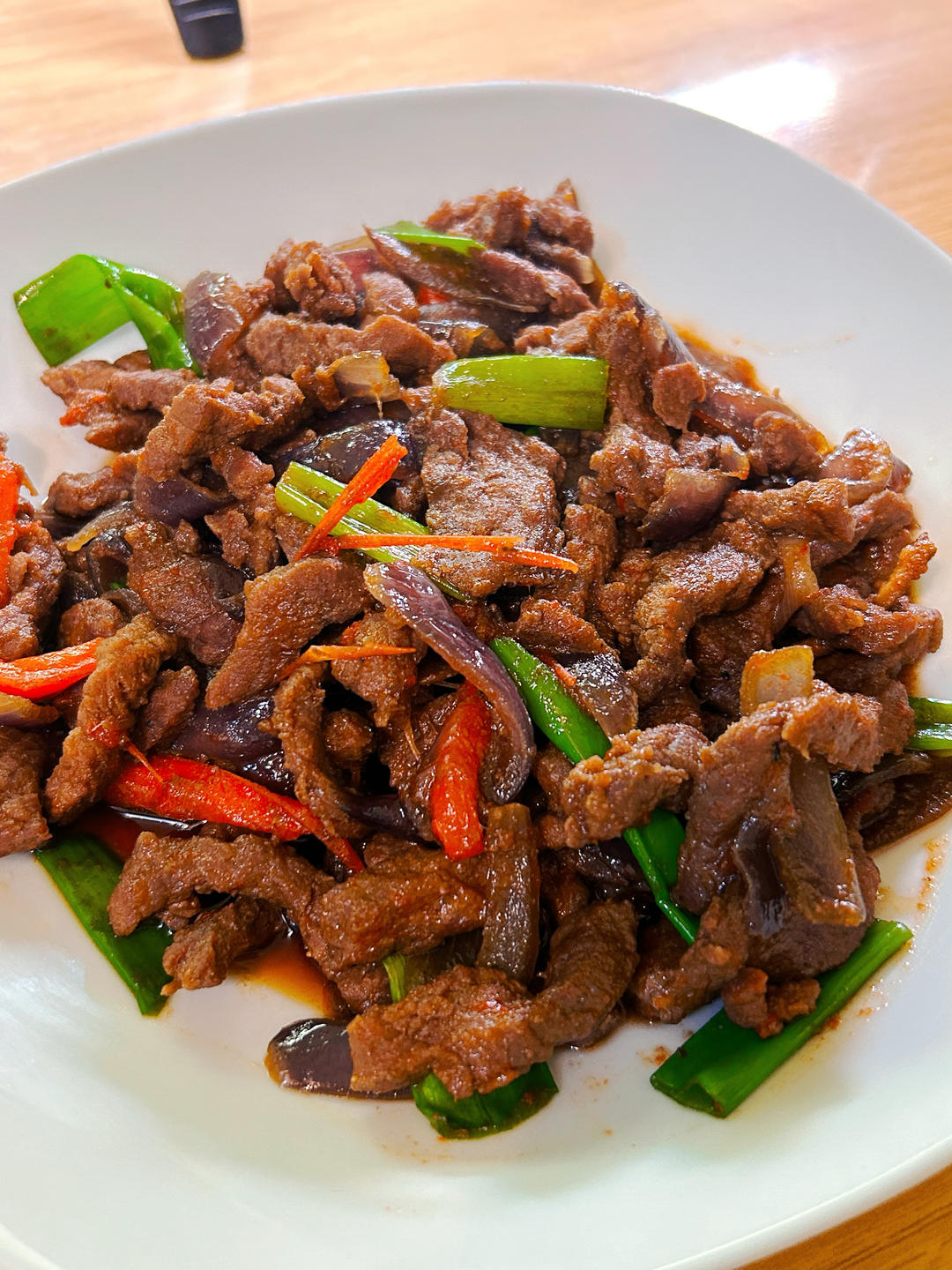 孜然洋葱炒牛肉