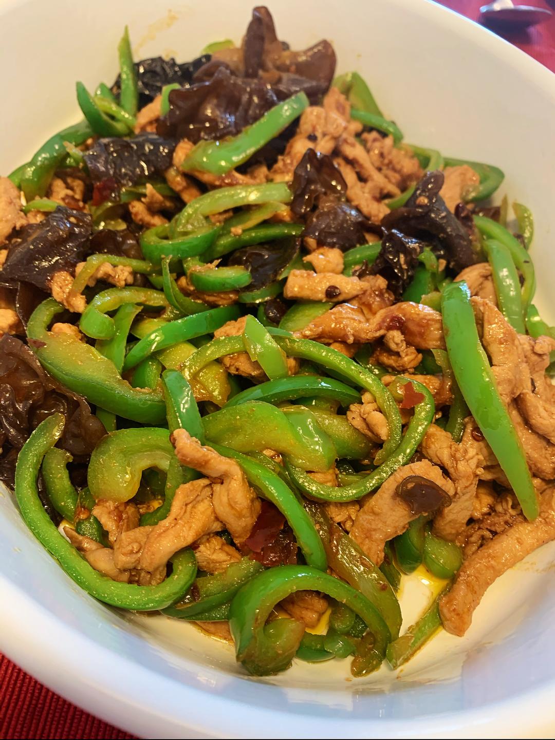 青椒肉丝木耳