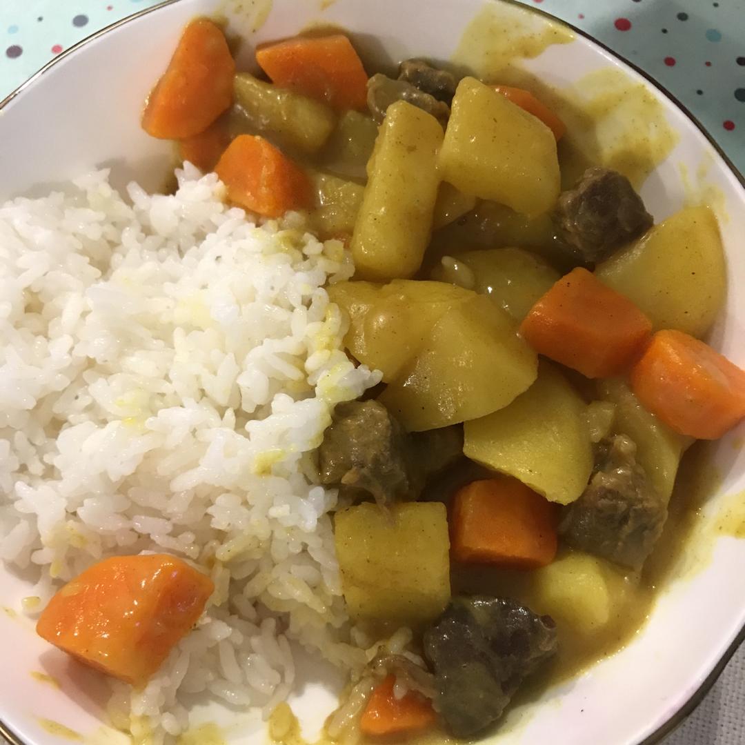 咖喱牛肉饭