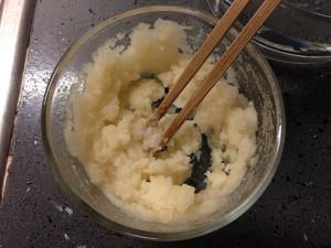 红豆羊羹  冰水+鱼胶粉才是王道的做法 步骤2