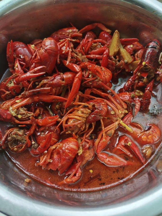麻辣小龙虾